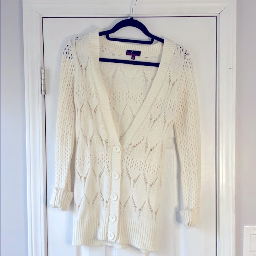 Cream patterned cardigan with buttons